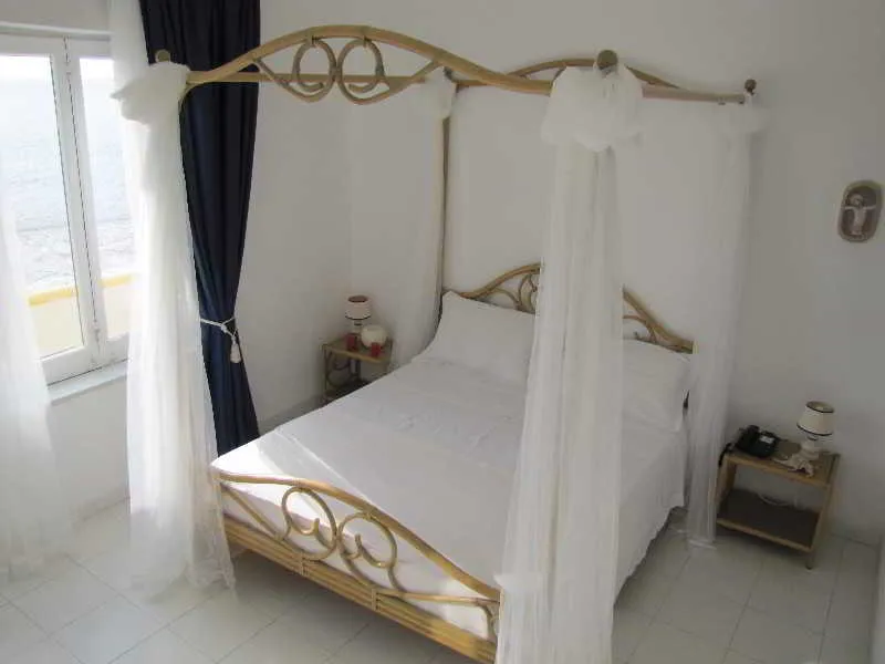 Room, Casa del Sole, Naples