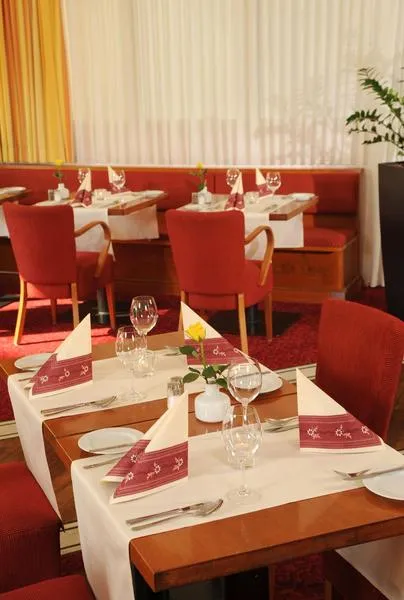 Restaurant, Amber Econtel Berlin Charlottenburg, Berlin