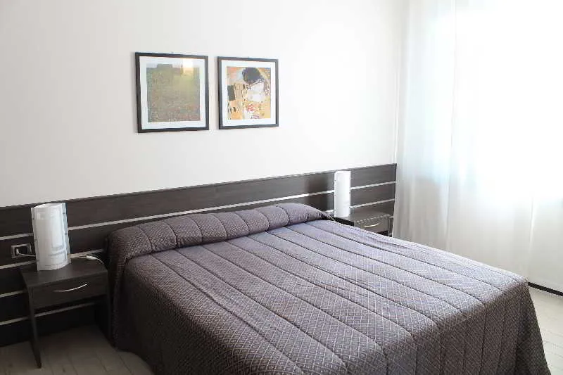 Room, Residence Aurora, Milan