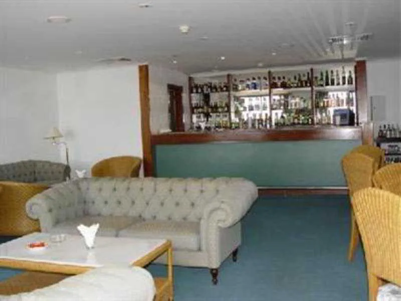 Bar, Escola, Madeira