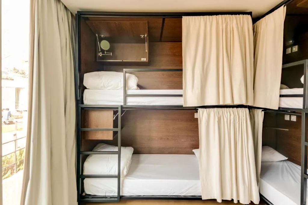 QUADRUPLE STANDARD Room, Selina Porto, Porto