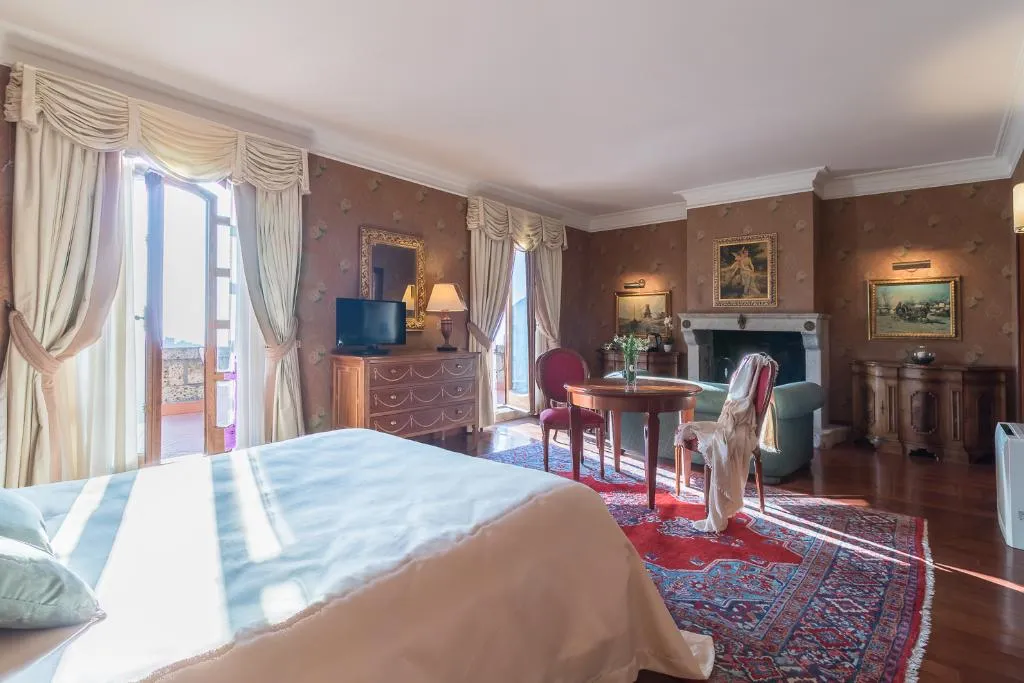 FAMILY ROOM CAPACITY 3 Room, Torre Sant Angelo, Rome