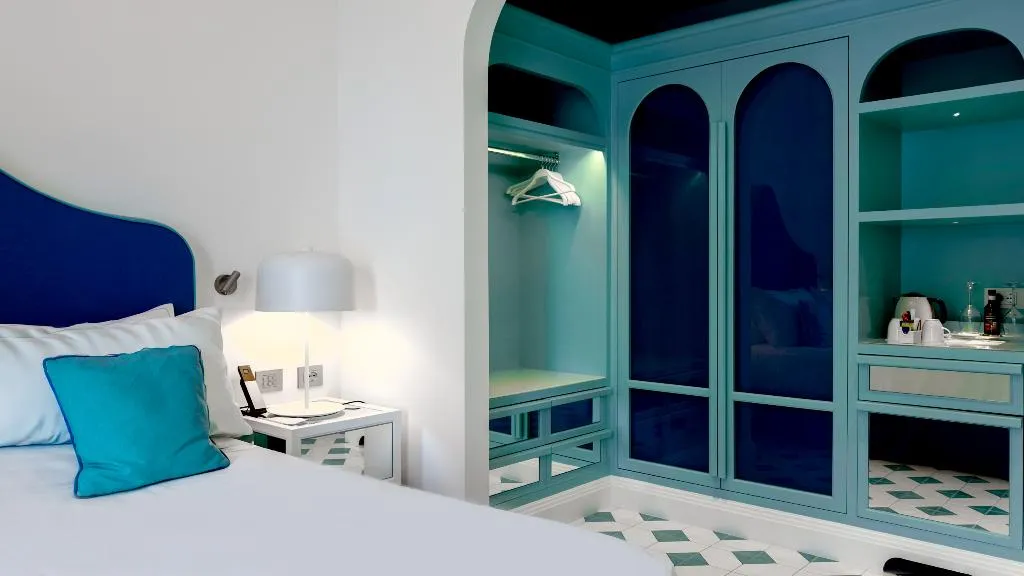Room SIDE SEA VIEW Room, Grand Hotel Europa Palace, Naples