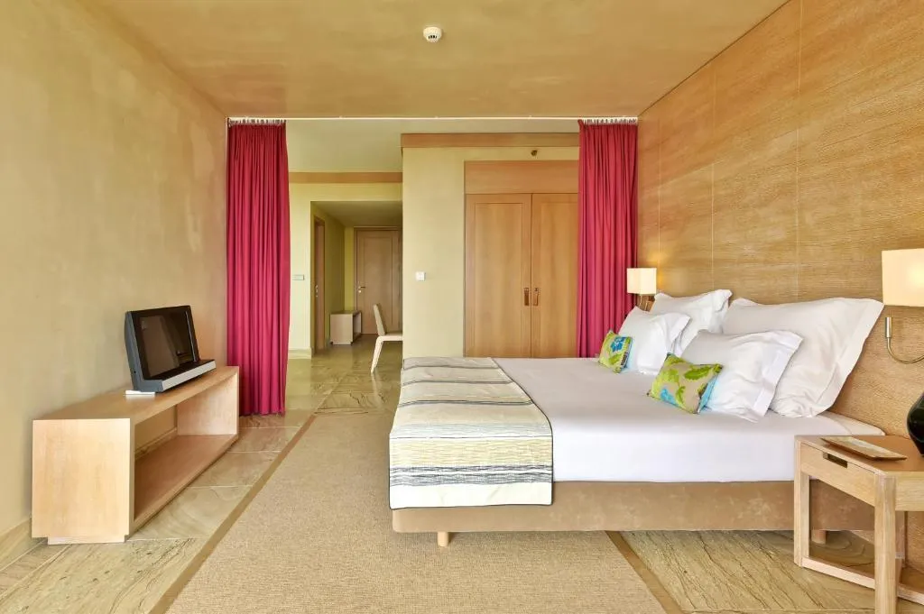 FAMILY ROOM DELUXE Room, The Navigator Colombus All Inclusive, Porto Santo