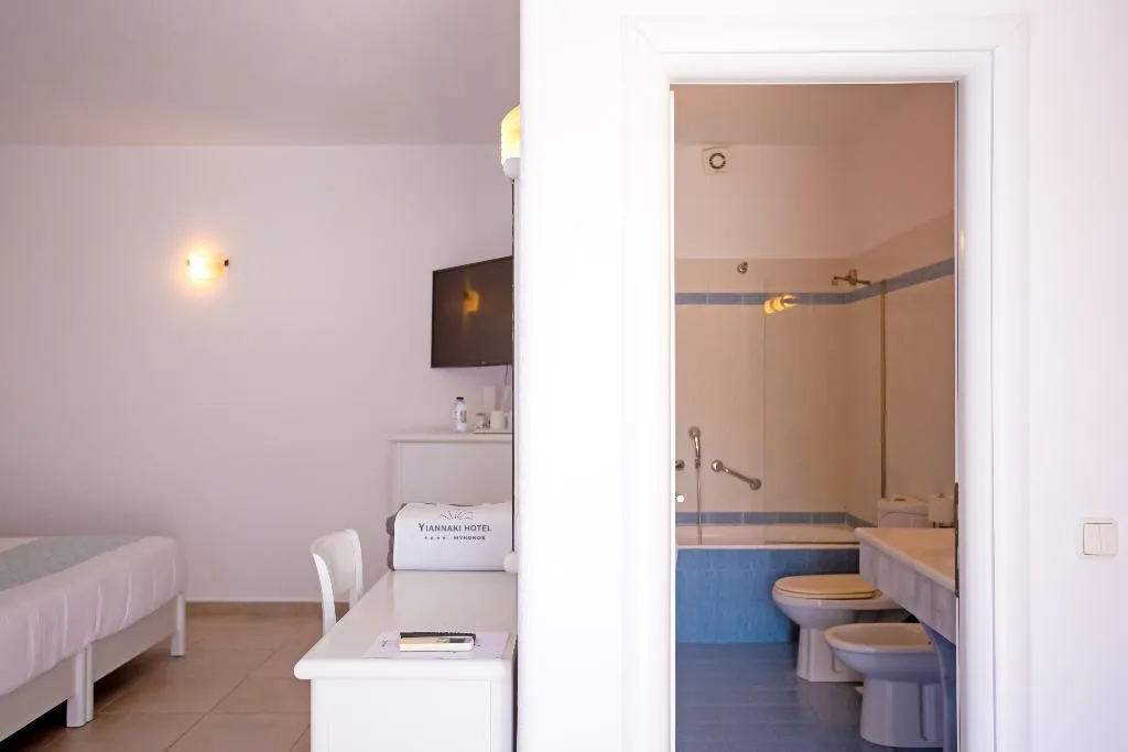 FAMILY ROOM STANDARD Room, Yiannaki, Mykonos