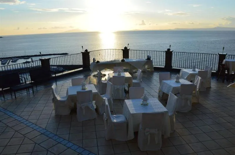 Terrace, HR - Hotel & SPA, Naples