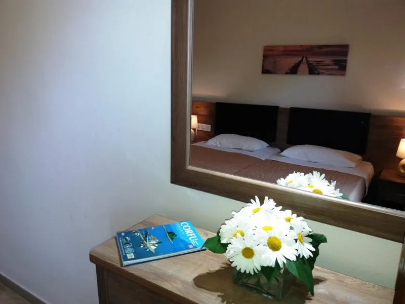 TWIN TWO BEDROOMS Room, Mileona Rooms, Corfu