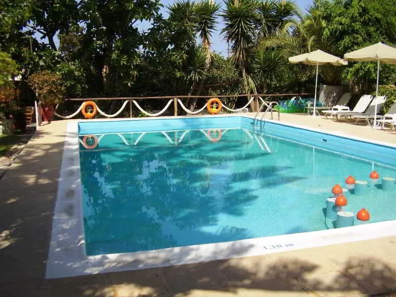 Pool, Summer Lodge, Crete