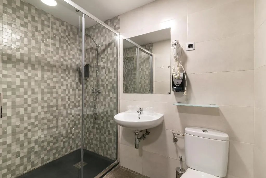 Double or Twin SUPERIOR Room, Roisa Hostal Boutique, Madrid