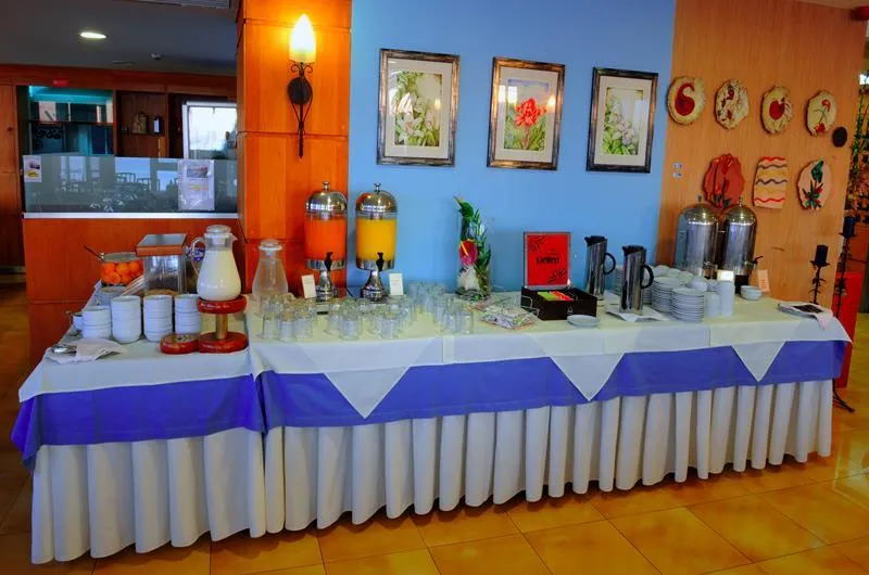 Restaurant, Duas Torres, Madeira