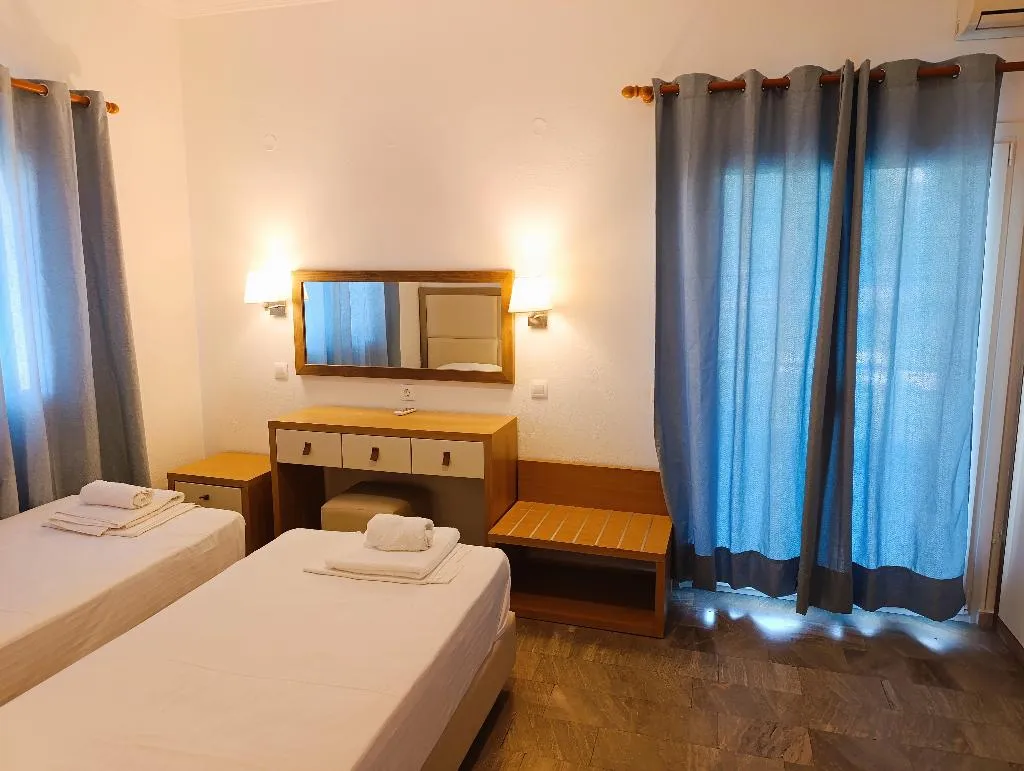 APARTMENT SEA VIEW Room, Ever Green Beach Apartments, Corfu
