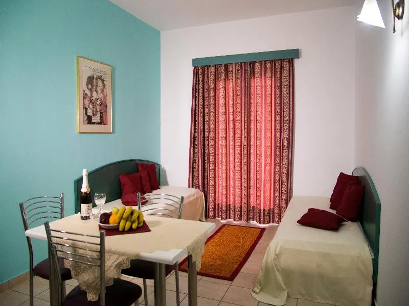 Room, Theoni Apartments, Crete