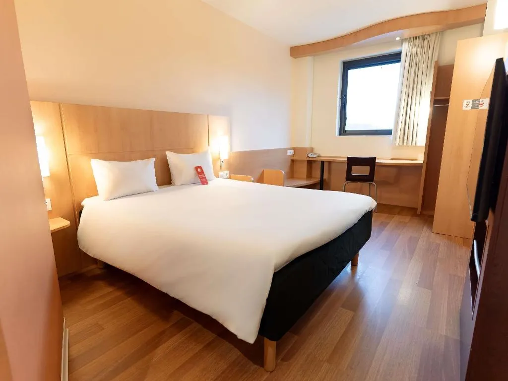 DOUBLE STANDARD Room, Ibis Barcelona Ripollet, Barcelona