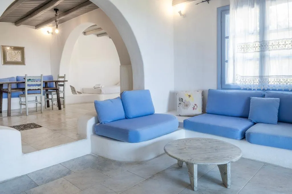 JUNIOR SUITE GARDEN VIEW Room, Nama Villas, Mykonos