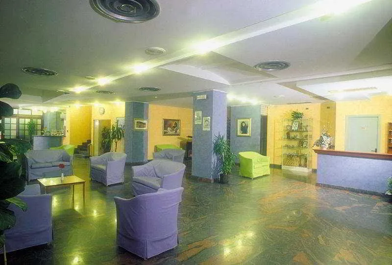 Lobby, Pomara, Catania