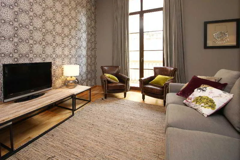 Room, Paseo De Gracia Apartments, Barcelona