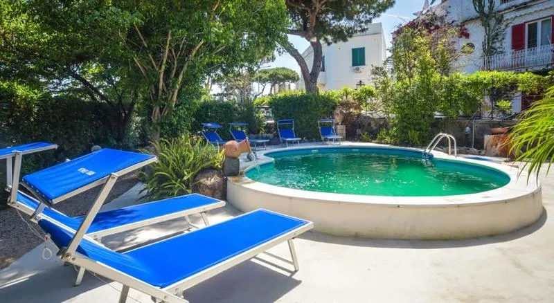 Pool, Albergo Italia, Naples