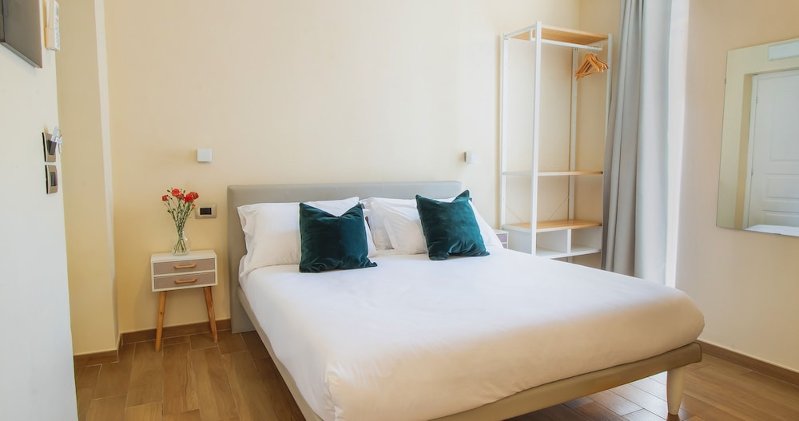 Musto Suites & Rooms, Naples