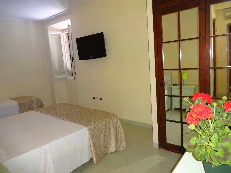 Room, Geranio Rosso Hotel & Restaurant, Cagliari
