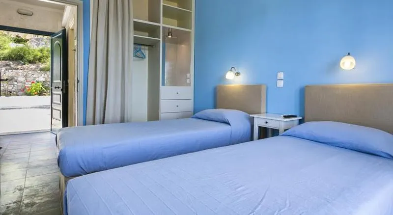 APARTMENT DELUXE CAPACITY 4 Room, Metaxatos Apartments, Kefallinia