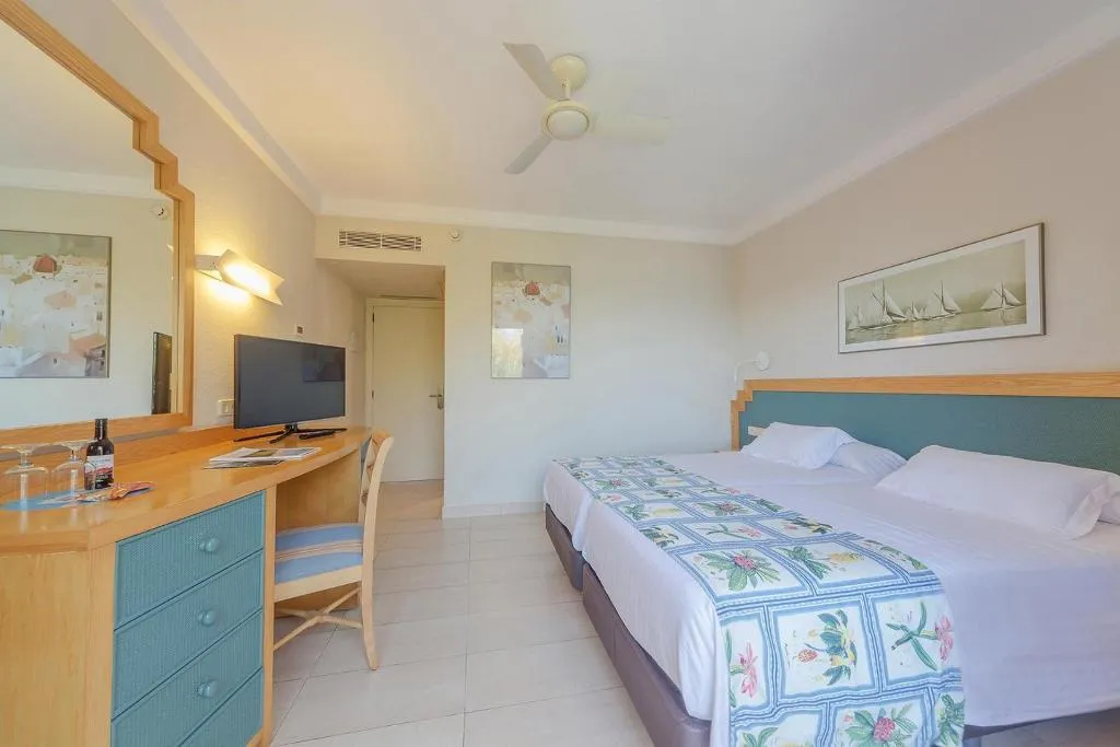 Double or Twin ECONOMY Room, PortBlue Club Pollentia Resort & Spa, Majorca