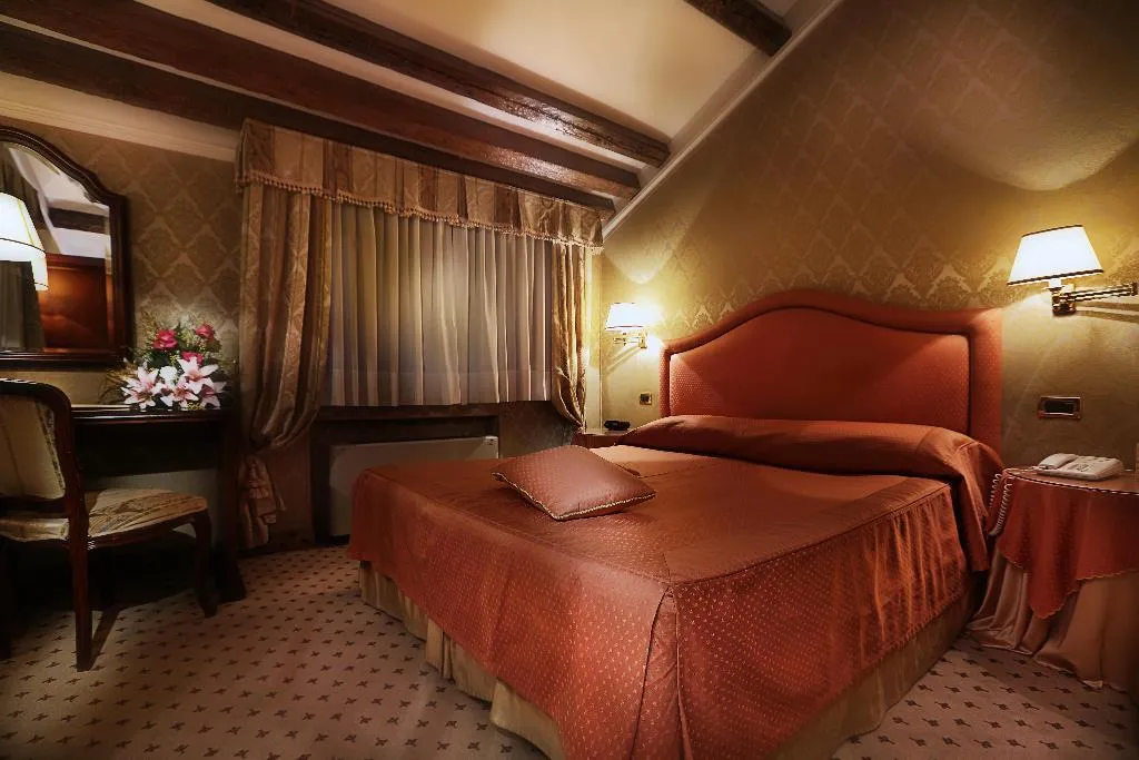 DOUBLE STANDARD Room, Colombina, Venice