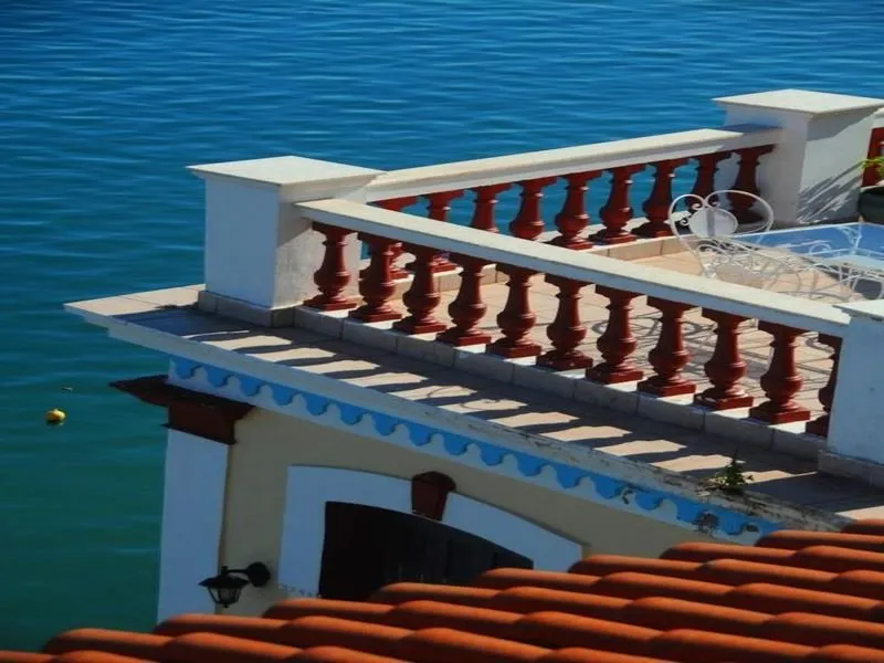 Terrace, Aktaion, Athens
