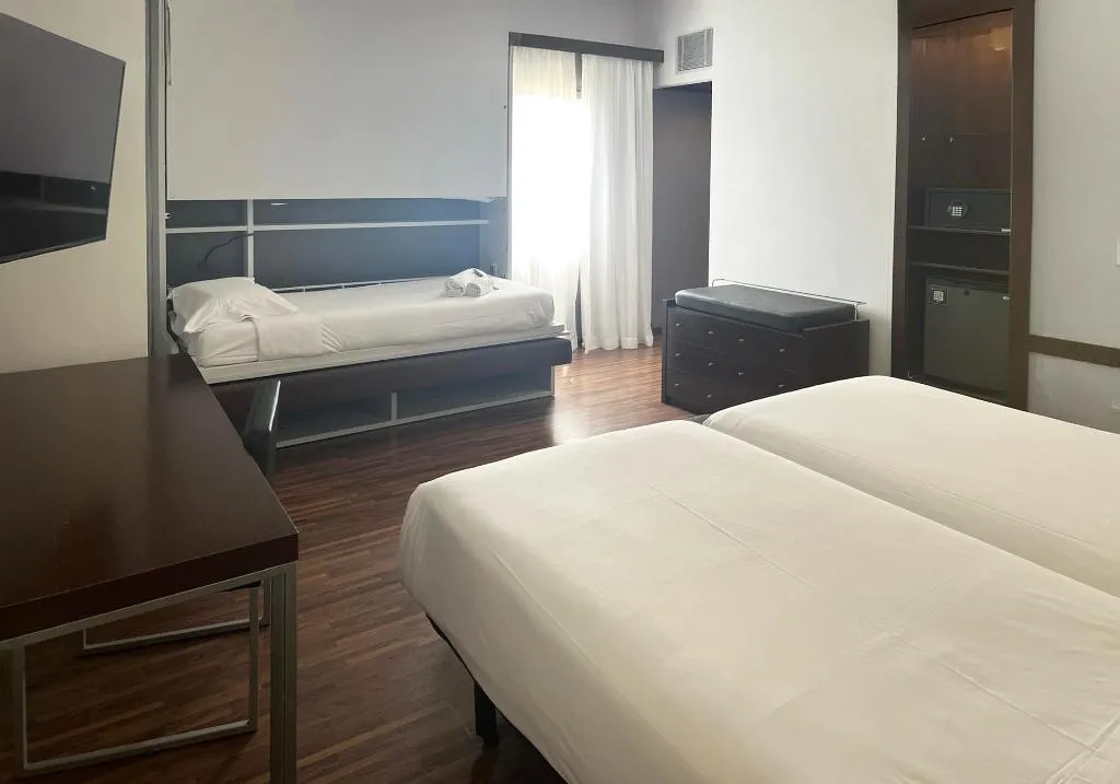 FAMILY ROOM STANDARD Room, Sercotel Ciutat d'Alcoi Hotel, Costa Blanca