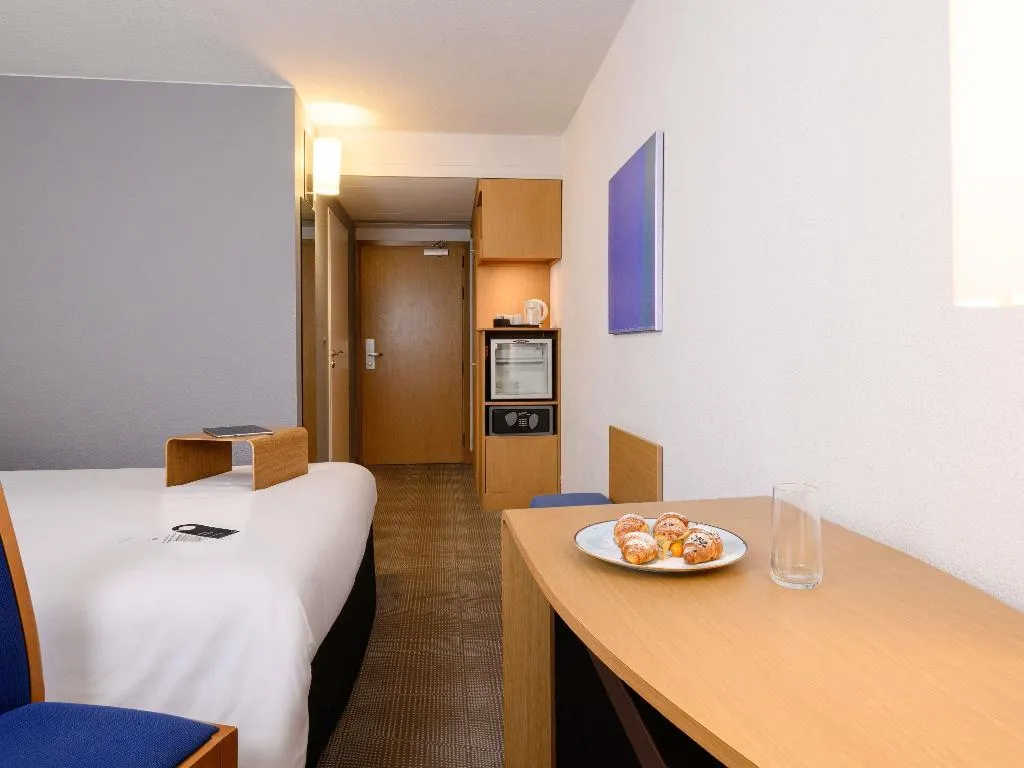 DOUBLE WITH DOUBLE BED Room, Novotel Gdansk Centrum, Gdansk