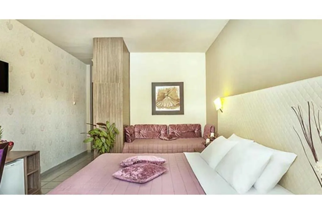 Double or Twin DELUXE Room, Oasis Beach Hotel, Crete