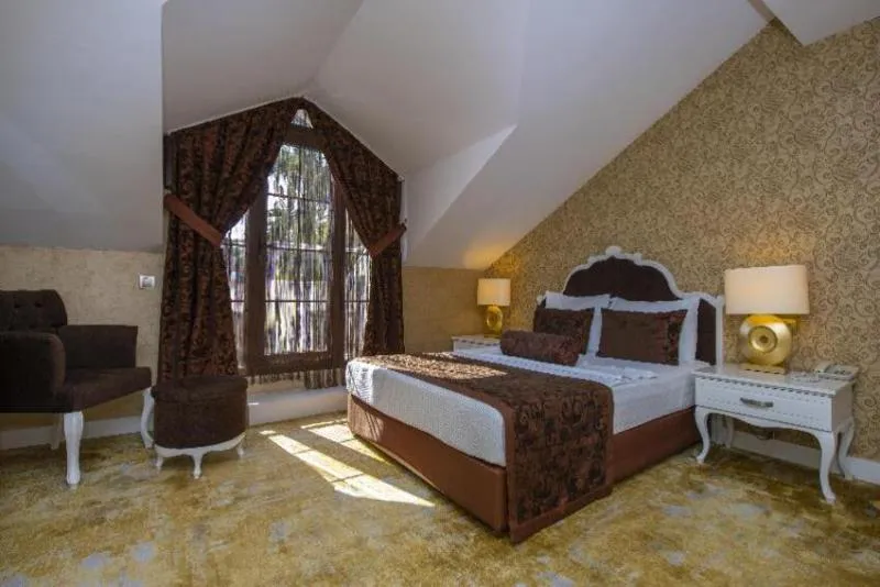 FAMILY ROOM PROMO Room, Han Deluxe Hotel, Dalaman