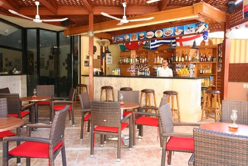 Bar, Latania Studios & Apartments, Crete
