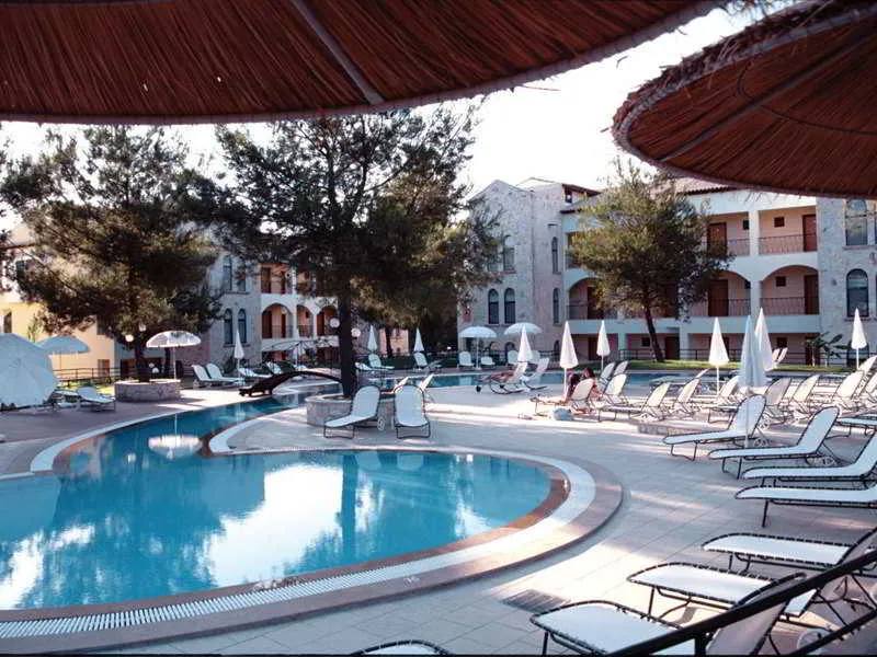 Pool, Lesse, Halkidiki