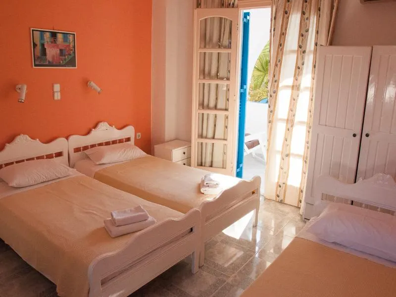 TRIPLE POOL VIEW Room, Villa Michalis, Santorini