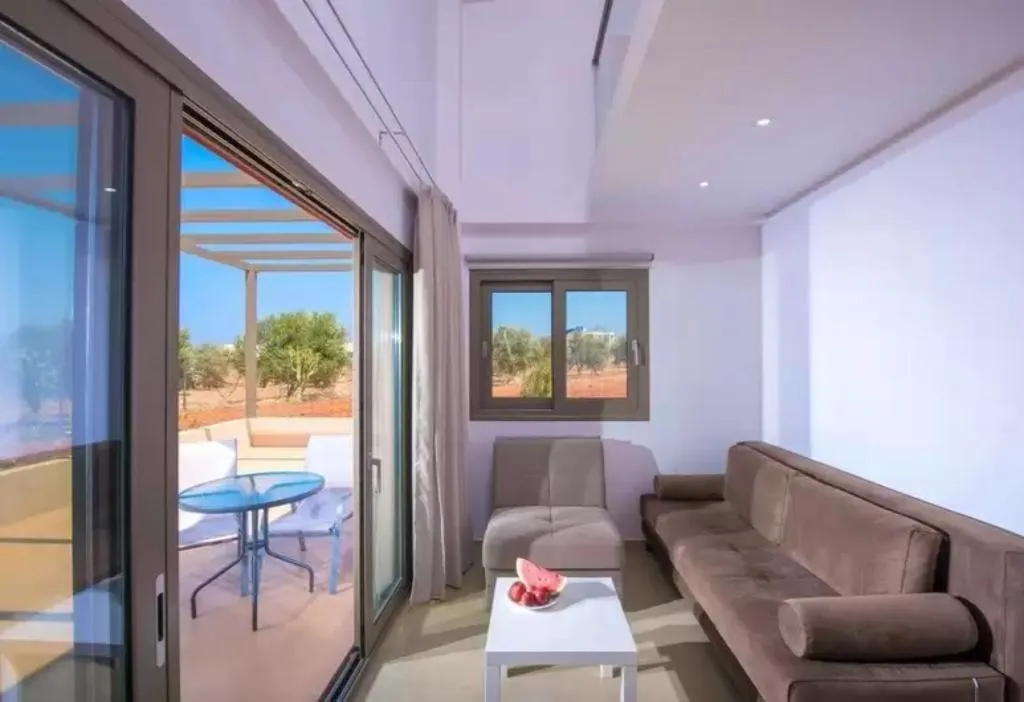 SUITE DELUXE Room, Oasis Beach Hotel, Crete