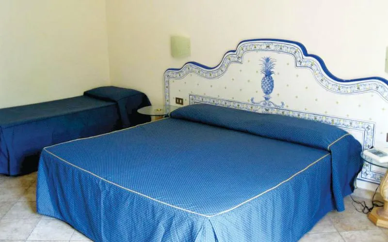 TRIPLE STANDARD Room, Club Esse Palmasera Il Borgo, Olbia