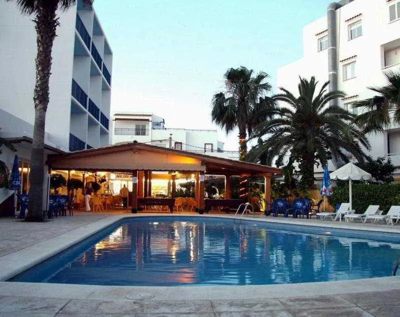 Pool, Mar y Huerta, Ibiza