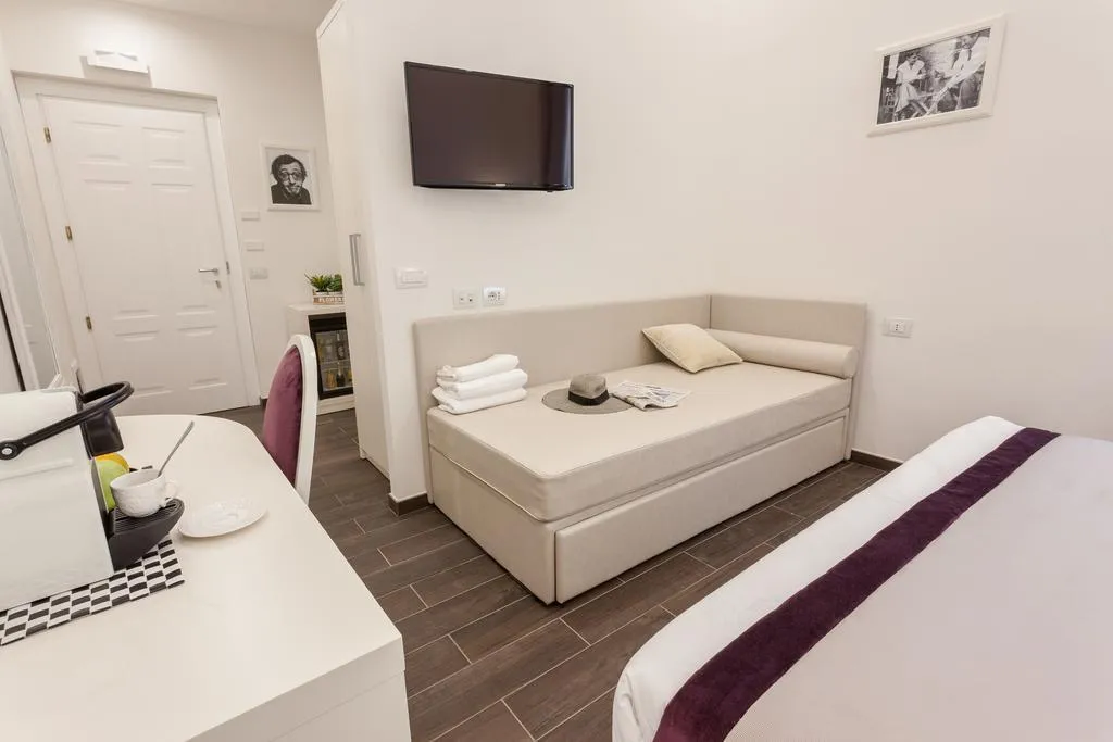 TRIPLE STANDARD Room, Relais Monti, Rome