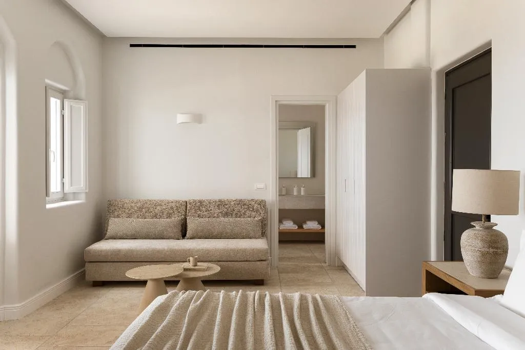 SUITE HONEYMOON Room, NERO Boutique Hotel, Santorini