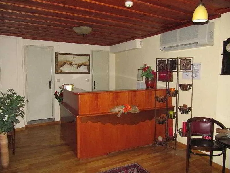 Lobby, Belmondo, Crete