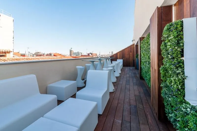 Terrace, B&B Hotel Madrid Centro Fuencarral 52, Madrid