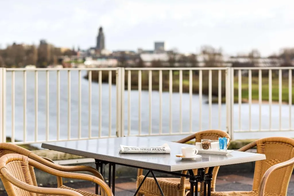 JUNIOR SUITE WITH VIEWS Room, NH Arnhem Rijnhotel, Amsterdam