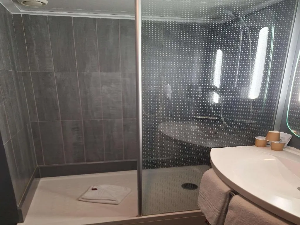 TWIN STANDARD Room, Ibis Setubal, Lisbon