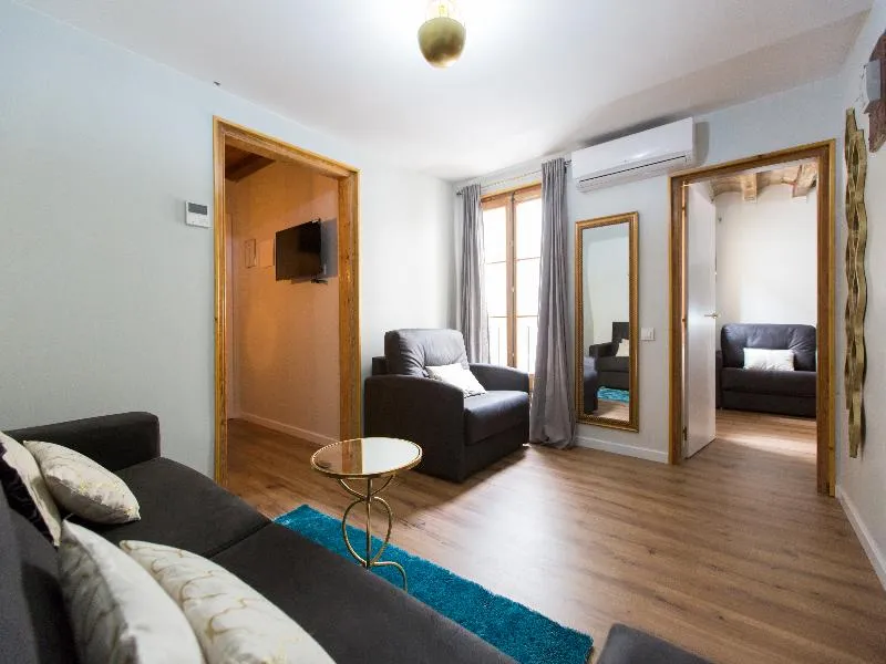APARTMENT SUPERIOR ONE BEDROOM Room, En Ferran by The Streets, Barcelona