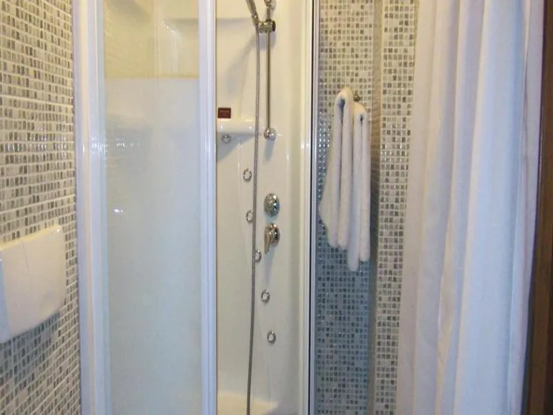 Room, Alloggi Sardegna, Venice