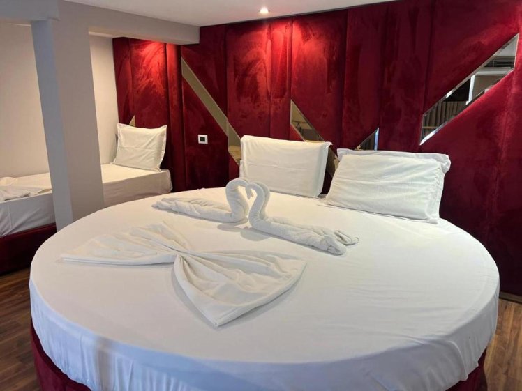 Alion Hotel 21, Durres