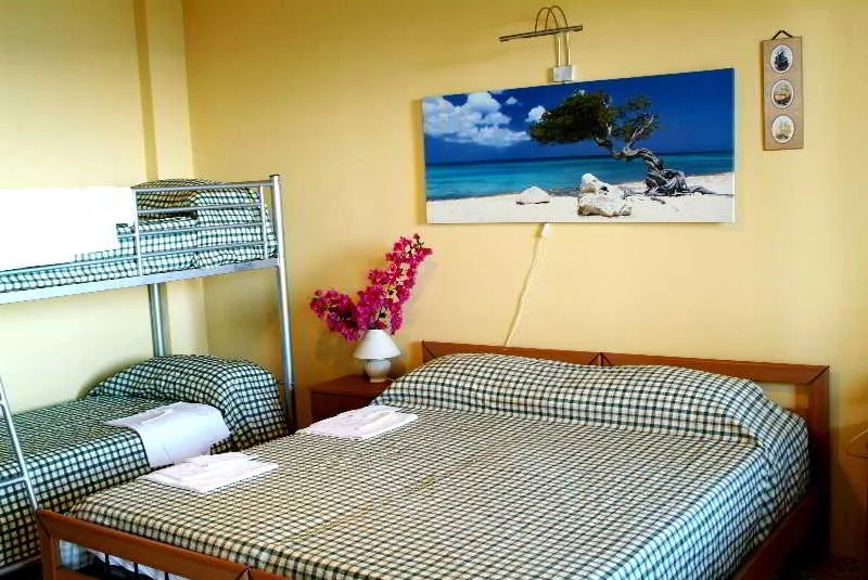 Room, Villaggio Cirucco, Catania