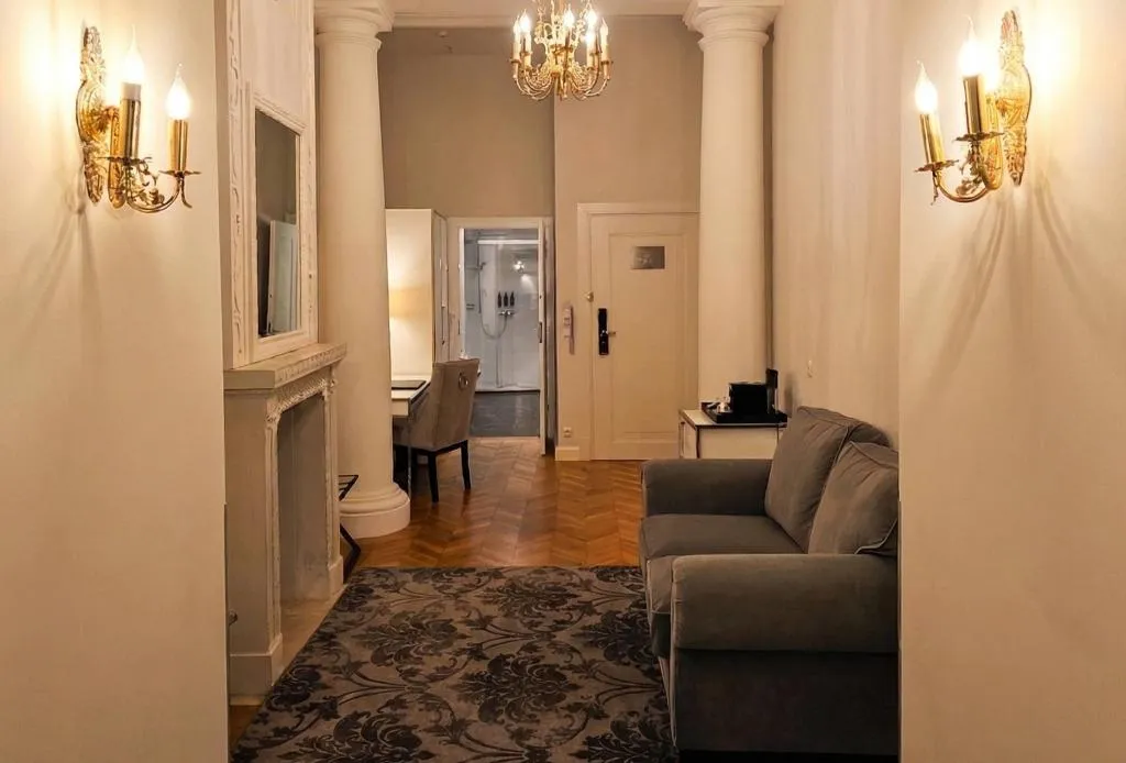 JUNIOR SUITE STANDARD Room, Wyndham Grand Krakow Old Town, Krakow