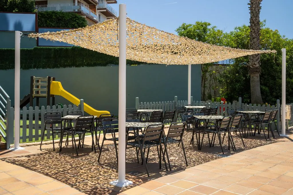 Sports and Entertainment, htop Jadhe, Costa Brava
