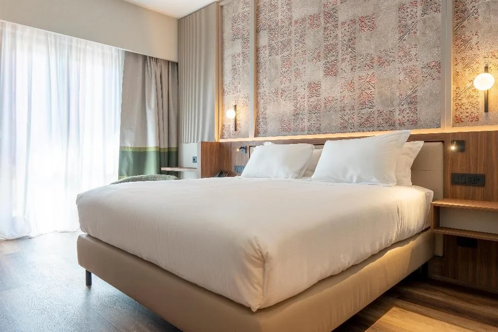 DOUBLE GUEST ROOM Room, Picciolo Etna Golf Resort & Spa, Curio Collection, Catania